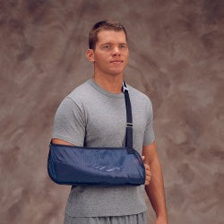 Arm Sling DeRoyal® Buckle Closure / Adjustable Strap Medium #TX9901-03